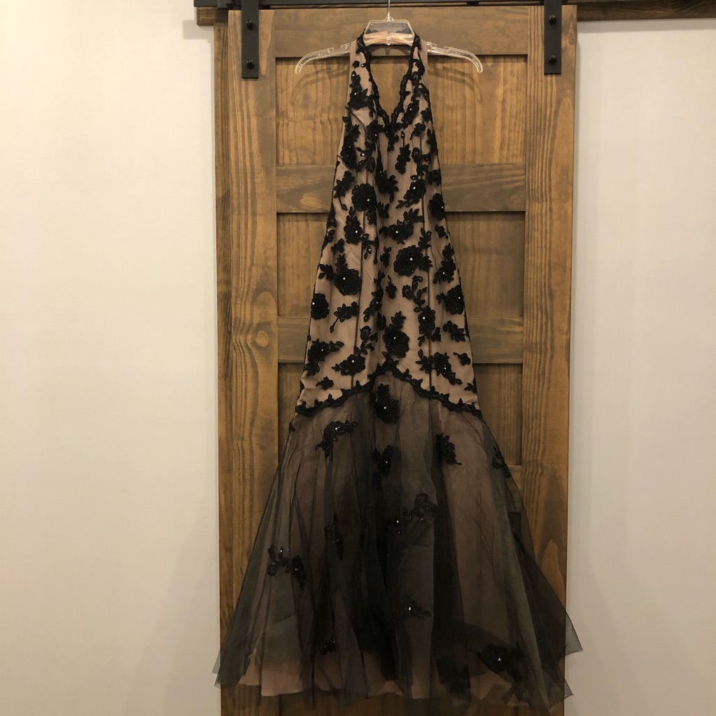 Nwot Jovani Black Lace Halter Mermaid Formal Gown